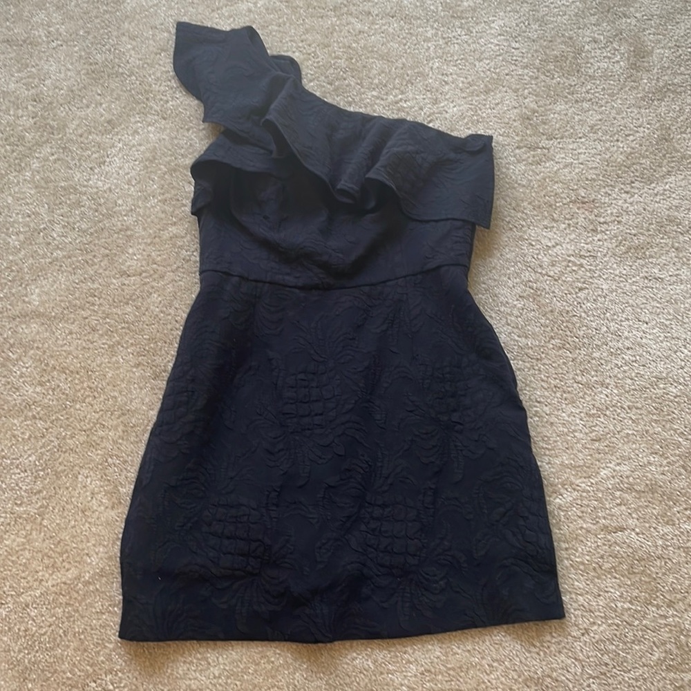 Great Condition- Kipton One Shoulder Romper in Onyx Pineapple Pucker, size 12